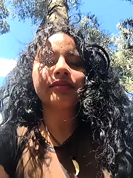 Snapshot of Yaya_watson chatting on June 10, 8:08 pm Yaya watson online show from June 10, 8:08 pm