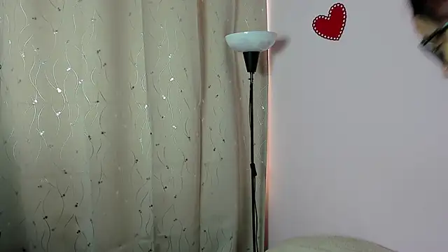 Dafne Mel online show from February 19, 1:29 pm