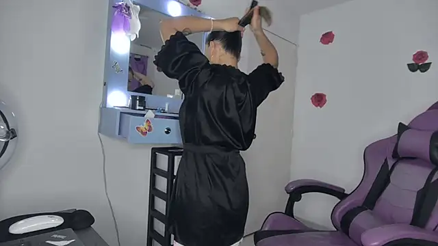 soffy rosses online show from May 5, 1:57 am