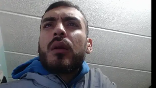 Snapshot of malek_xarx_ chatting on October 16, 1:39 am malek xarx online show from October 16, 1:39 am