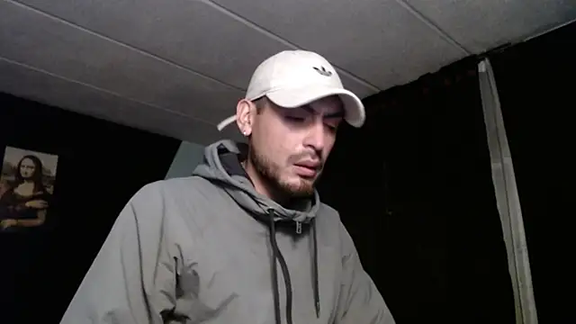 Snapshot of malek_xarx_ chatting on October 19, 5:08 am malek xarx online show from October 19, 5:08 am
