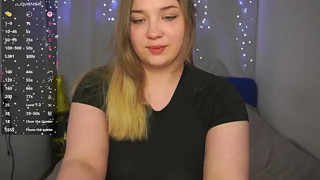 CuteSharloti online show from April 14, 5:19 pm