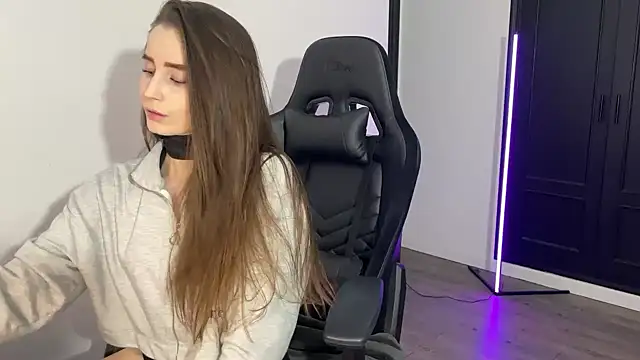 s meow online show from March 14, 9:31 pm