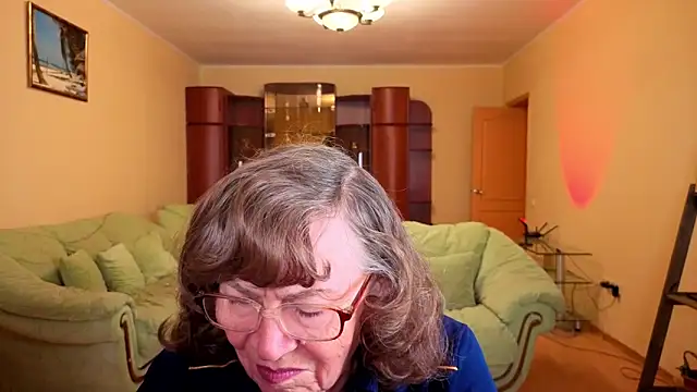 Betty Brick online show from December 21, 12:56 pm