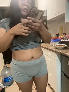 karysweetbeaury online show from September 10, 2:22 am