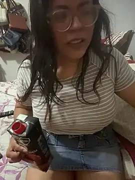 karysweetbeaury online show from October 10, 9:47 pm