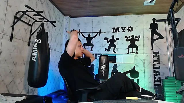 Snapshot of Dustin_Sonne chatting on June 21, 3:42 am Dustin Sonne online show from June 21, 3:42 am