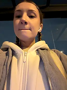 katexxxx online show from November 5, 5:57 pm