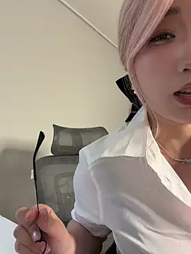 winter11 online show from March 16, 1:15 pm