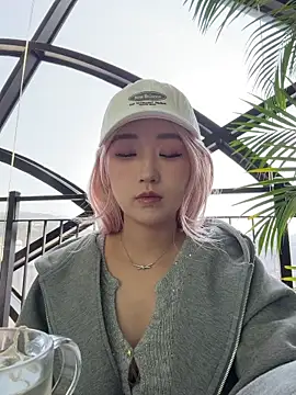 winter11 online show from March 20, 4:17 am