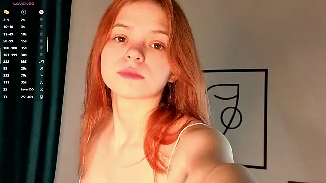 Snapshot of SynnoveBann chatting on December 20, 1:02 am SynnoveBann online show from December 20, 1:02 am