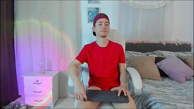 ThiagooJames online show from December 1, 3:22 am