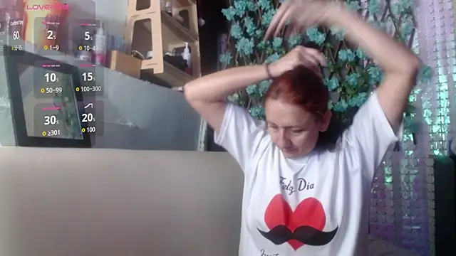 darling hott online show from March 21, 10:53 am