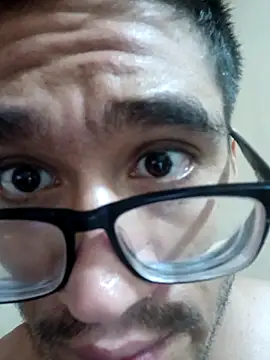 Snapshot of Single_lagunero chatting on September 18, 6:43 pm Single lagunero online show from September 18, 6:43 pm