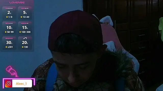 Aleecandrews online show from September 30, 7:19 pm