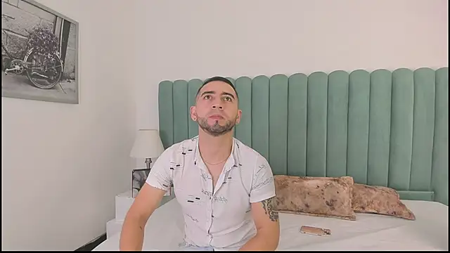 Lushian  online show from October 6, 2:47 pm