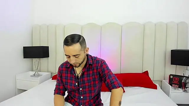 Lushian  online show from April 11, 3:38 pm