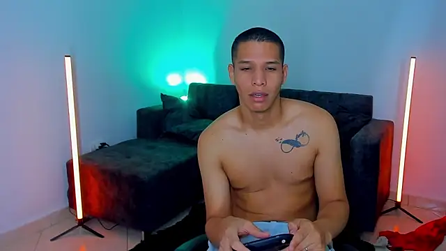 Snapshot of Latin_Boyss_ chatting on October 10, 6:51 pm Latin Boyss  online show from October 10, 6:51 pm