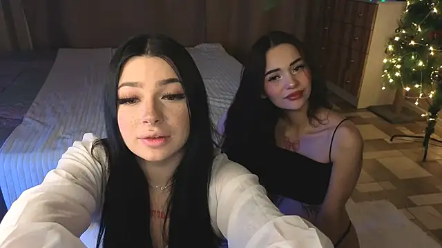 Snapshot of honey_____bunny chatting on January 6, 4:21 pm honey bunny online show from January 6, 4:21 pm