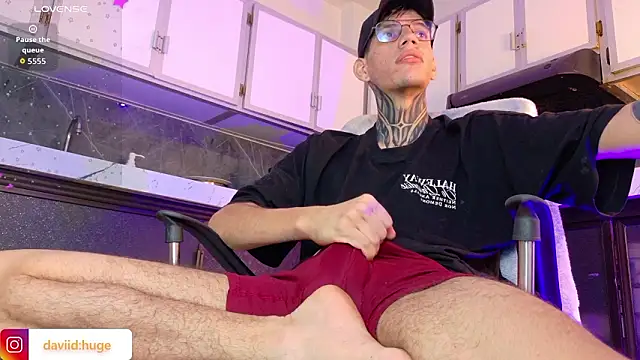 david huge online show from February 25, 6:12 am