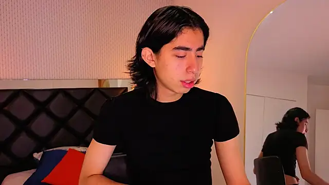 ryo light online show from October 15, 8:31 pm