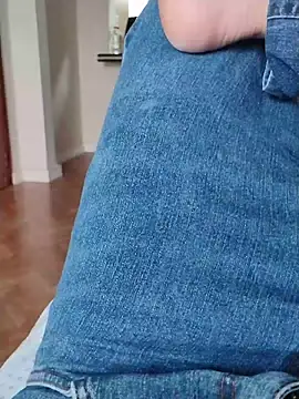 LeoMaduroSP online show from November 4, 4:28 pm