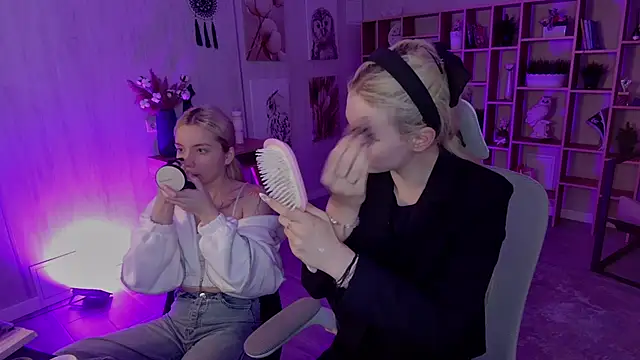 AvaDaviis online show from September 20, 4:46 am