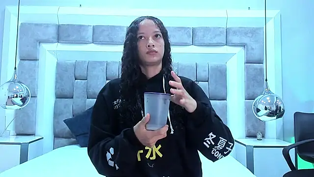 JuliettaBleer online show from September 20, 11:55 am