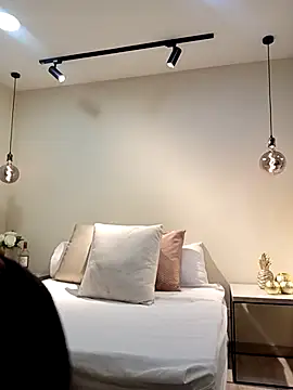 Samantha hotly online show from September 13, 11:10 am