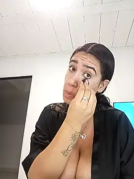 Samantha hotly online show from November 8, 9:20 am