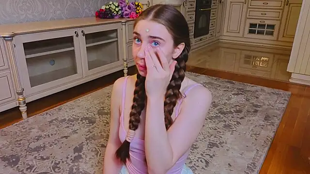 EadlinGillim online show from September 12, 3:06 am