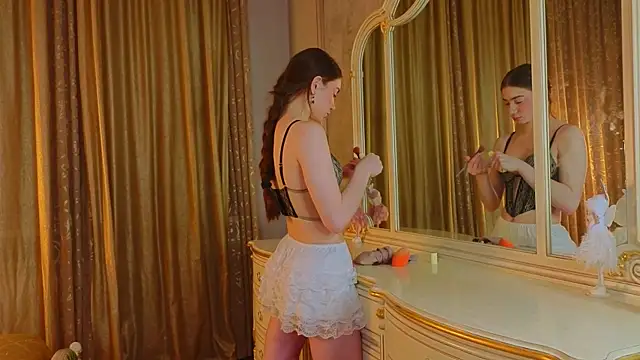 EadlinGillim online show from November 7, 3:06 am