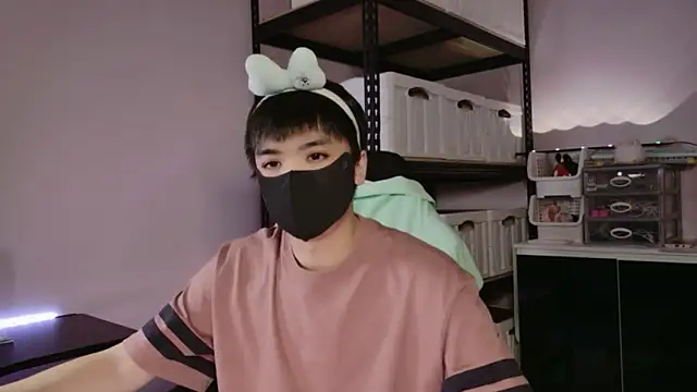 Snapshot of doggyman523 chatting on September 15, 3:23 pm doggyman523 online show from September 15, 3:23 pm