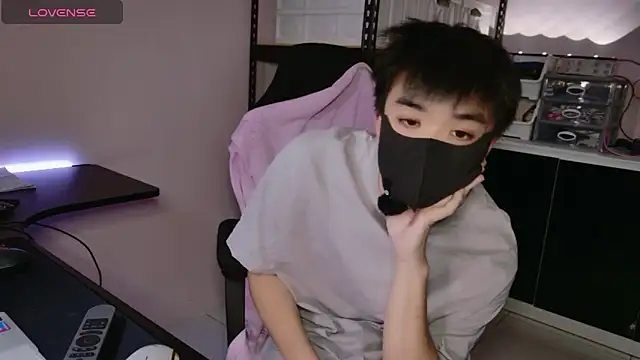 Snapshot of doggyman523 chatting on November 3, 4:30 pm doggyman523 online show from November 3, 4:30 pm