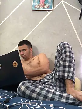 Cesar Augusto online show from November 2, 2:52 pm