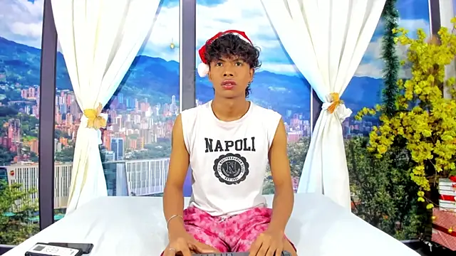 MilthonDelis online show from December 17, 2:50 am