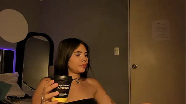 Emilybeltons online show from January 14, 8:14 pm