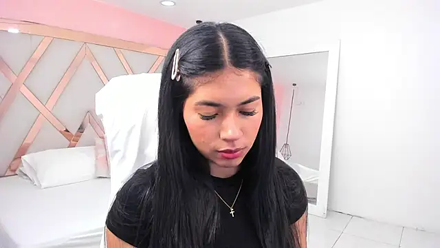 samantaa shy online show from September 12, 12:00 am