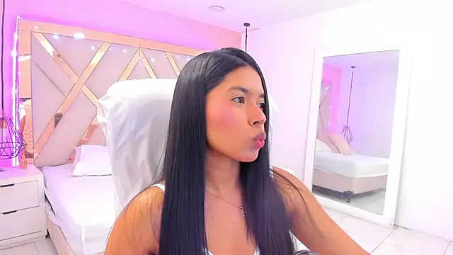 samantaa shy online show from April 12, 2:38 am