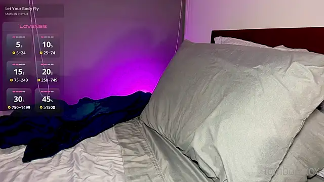 Snapshot of tomboi_xcx chatting on February 19, 5:14 am tomboi xcx online show from February 19, 5:14 am