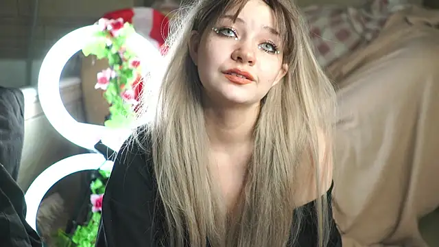 nikoli naw online show from September 12, 4:23 am