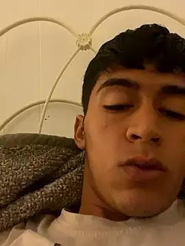 BadboyXXXMZ online show from November 9, 8:23 am