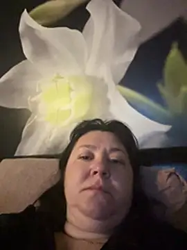 Liza Will online show from April 7, 5:30 am