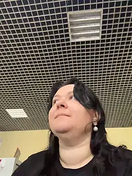 Liza Will online show from April 13, 8:42 am