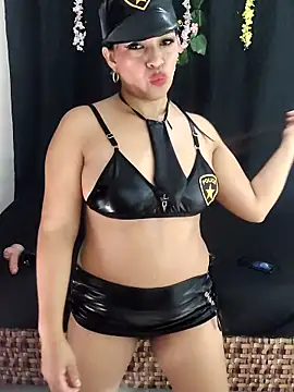 Snapshot of AntonelaMorriz chatting on June 5, 9:37 am AntonelaMorriz online show from June 5, 9:37 am