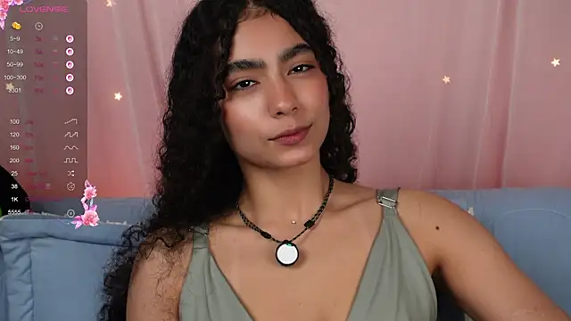 Victoria Curly online show from September 23, 3:15 pm