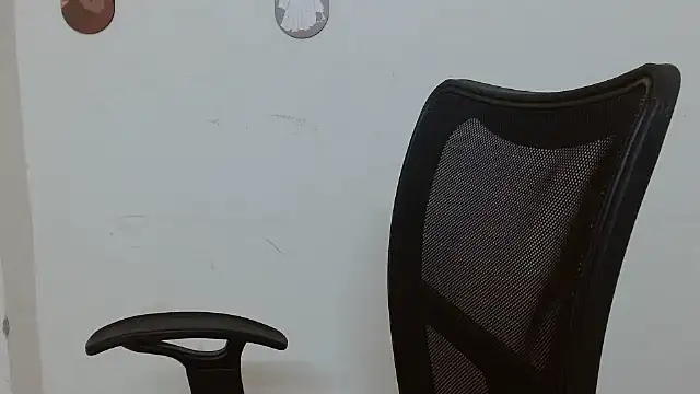 Snapshot of its_rida chatting on November 19, 1:49 am its rida online show from November 19, 1:49 am