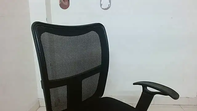 Snapshot of its_rida chatting on November 30, 3:21 am its rida online show from November 30, 3:21 am