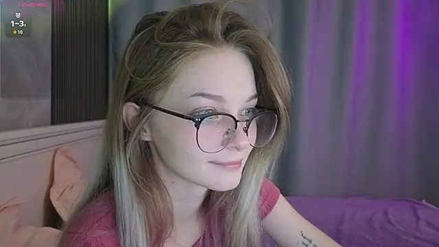 Snapshot of vialeta_baby chatting on September 20, 11:50 pm vialeta baby online show from September 20, 11:50 pm
