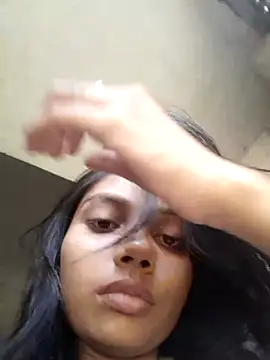 Snapshot of queen_girl_ chatting on September 29, 5:34 am queen girl  online show from September 29, 5:34 am